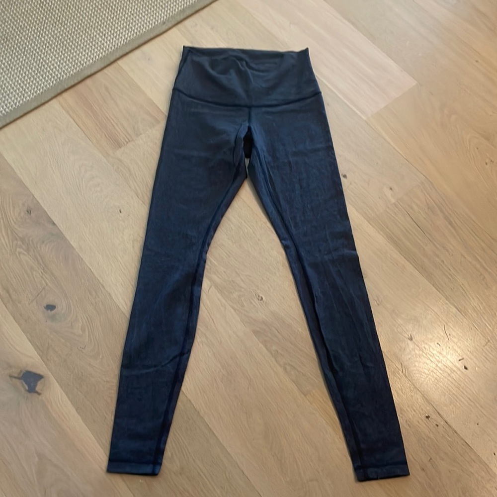 lululemon high waisted size 8 gray leggings barely worn